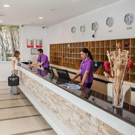 Hotel Zora Pavilions Primošten Esterno foto